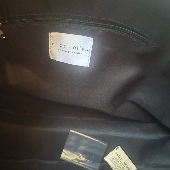 Alice + Olivia Blue and Gold Travel Bag with Geometric Pattern - Picture 6 of 10